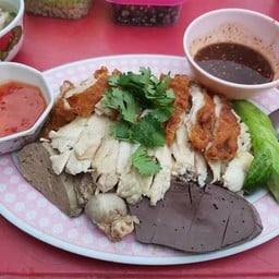 ข้าวมันไก่ผสม พิเศษ