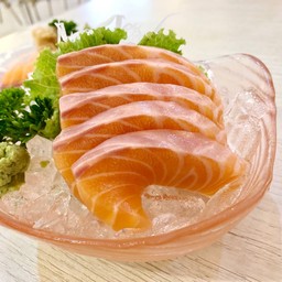 Salmon Sashimi