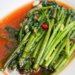 ผักบุ้งไฟแดง