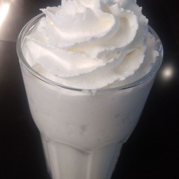 นมสดปั่น (Fresh Milk Frappe)