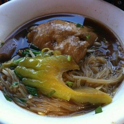ก๋วยเตี๋ยวไก่มะระหน้า ธ.กสิกร