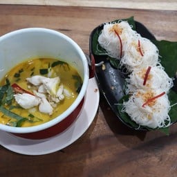 แกงกะทิปูมีหุ้นภูเก็ต 489 บาท