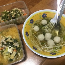 ร้านอาหารตามสั่ง & ก๋วยเตี๋ยว เขาน้อย ปราณบุรี
