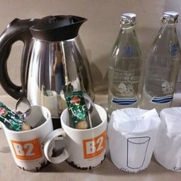 กาแฟ , น้ำดื่ม กาต้มน้ำร้อน ภายในห้อง