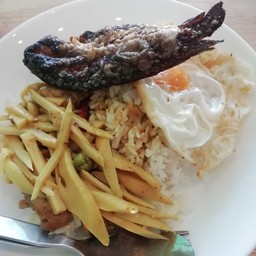 ลุงโชค ข้าวแกงปักใต้ ปั้มเอสโซ่ เทพารักษ์กม.8