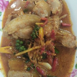 ผัดเผ็ดหมูป่า