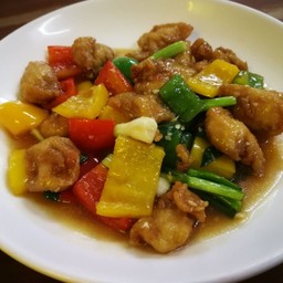 ไก่ผัดพริกหวาน