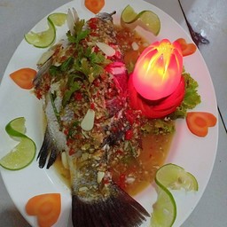 ปลากะพงนึ่งมะนาว