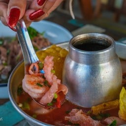 ก๋วยเตี๋ยวหมูต้มยำตำลึงนายเอก ซอยวัดลาดปลาดุก บางบัวทอง