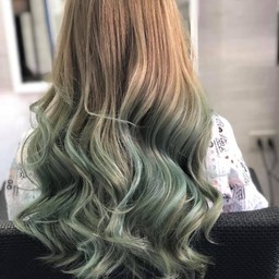 https://www.facebook.com/Suay-salon-1875740175983693/