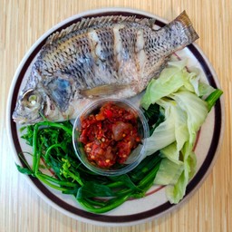 ปลานิลนึ่ง ชุดละ