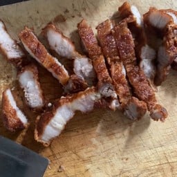 หมูทอดพบรัก