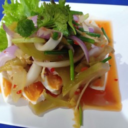 ยำเกี่ยมฉ่าย+ไข่เค็ม