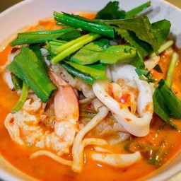 สปาเก็ตตี้ต้มยำทะเลน้ำข้น