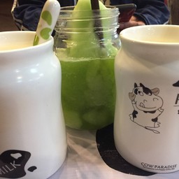 นมสดร้อน-กีวีครีมโซดาปั่น