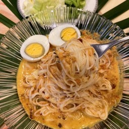 ร้านขนมจีนรสเด็ดแถมฟรีไข่ต้ม