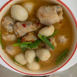 สุชาดาขนมจีนน้ำยา