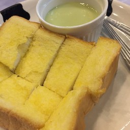 ขนมปังสังขยา