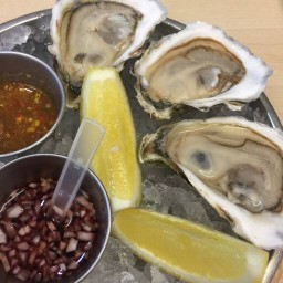 The Raw Bar at Central Festival EastVille  เซ็นทรัลเฟสติวัล อีสต์วิลล์