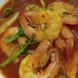 แกงส้มกุ้งผักรวม