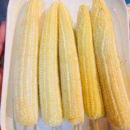 ข้าวโพดอ่อน