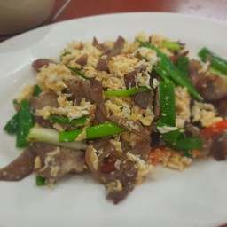 เห็ดหูหนูผัดไข่