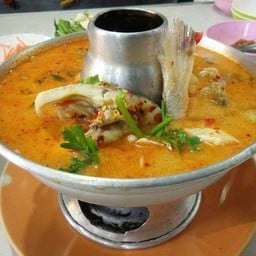 ต้มยำปลากระพงหม้อไฟ