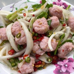 ยำหมูเด้ง