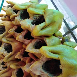 ฉ.. เฉียวไก่ต้มน้ำปลา