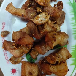 สามชั้นทอด