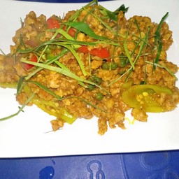 คั่วกลิ้งหมู