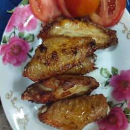 ไก่ทอดกระเทียมพริกไทย