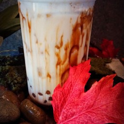 นมสดบราวน์ชูก้า