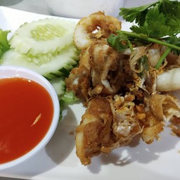ปลาหมึกทอดกระเทียม