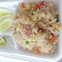ข้าวผัดแหนม