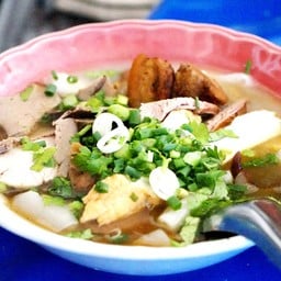 ก๋วยจั๊บหน้าวัดมหาธาตุ