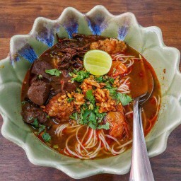 น้ำเงี้ยวแม่ติ๋ม