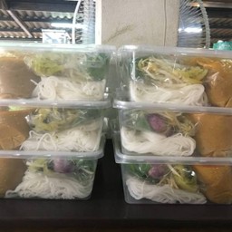 ชุดขนมจีน
