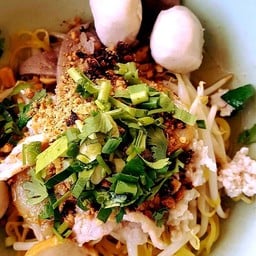 เส้นวุ้นเส้นต้มยำ หมูสด หมูสับ ตับ ปลาแผ่น ลูกชิ้น แห้ง