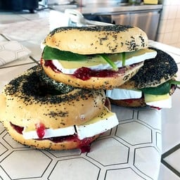 Tom Kitchen Deli