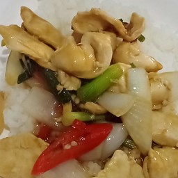ผัดพริกหยวกไก่