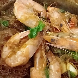 กุ้งอบวุ้นเส้น
