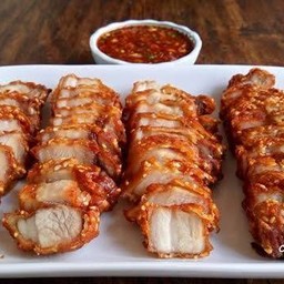 หมูทอดจอมพลัง