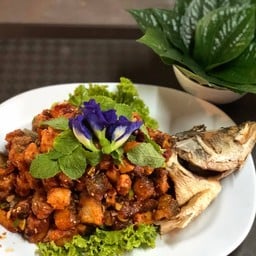 เดือนรุ่ง