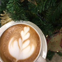 ลาเต้ร้อน