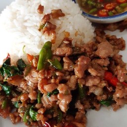 กะเพราหมูสับ