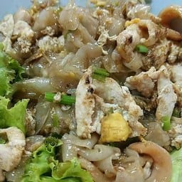 ก๋วยเตี๋ยวคั่วไก่