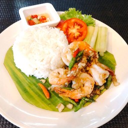 ข้าวกุ้งผัดพริกขี้หนูสด
