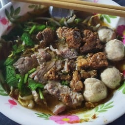 เฮียใช้ ลูกชิ้นเนื้อวัว สด เปื่อย