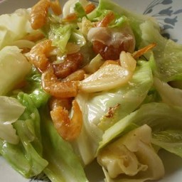 กะหล่ำปลีผัดกุ้งแก้ว